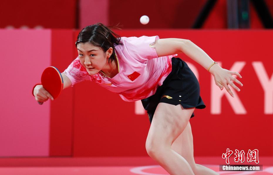 Finale di singolo femminile di tennis tavolo: duello interno della Nazionale femminile cinese 