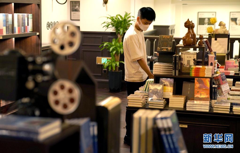 Dopo 13 anni, tornano i visitatori nella libreria della torre campanaria