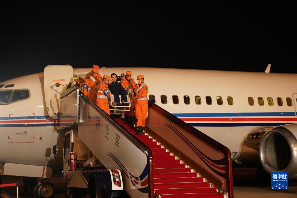 Arrivati a Beijing gli astronauti cinesi della navicella Shenzhou-12 