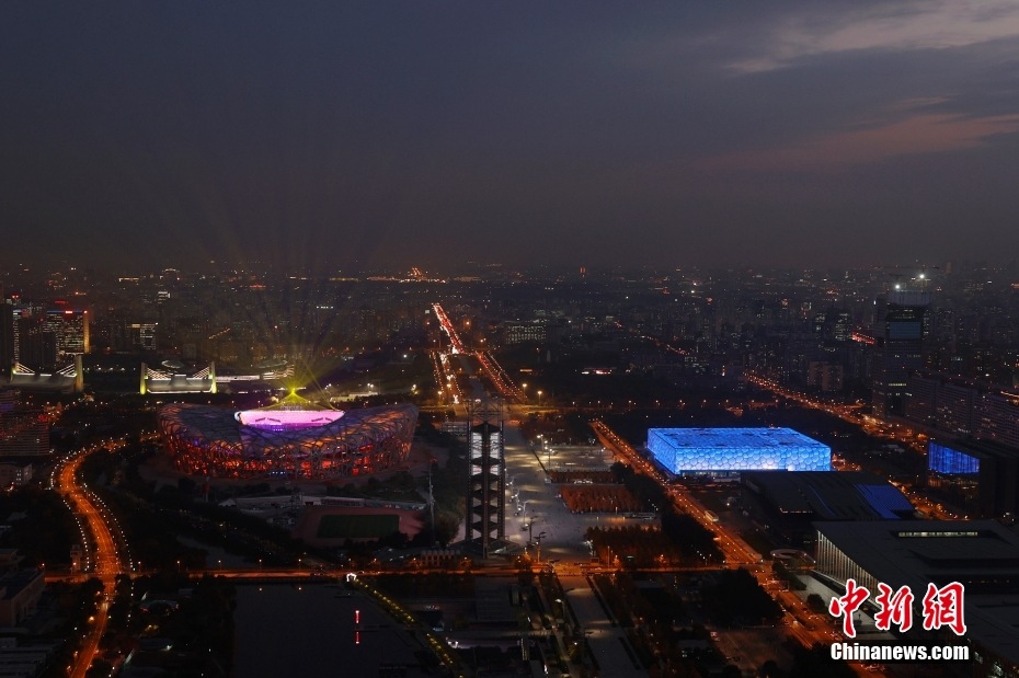 Si accedono gli impianti olimpici iconici di Beijing. (Foto/Han Haidan)