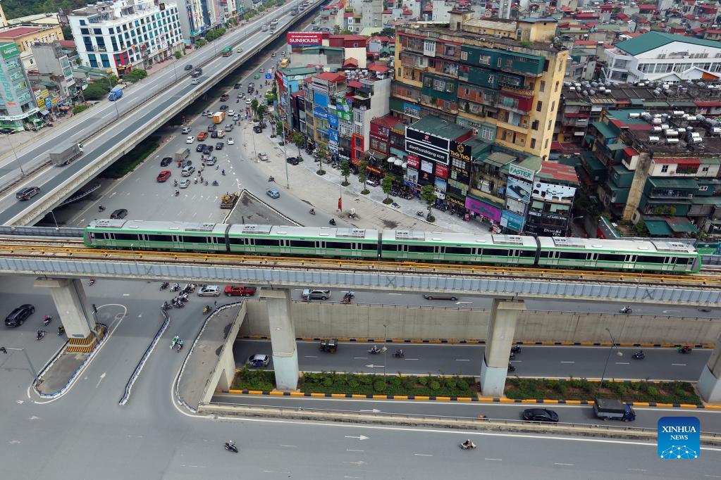 Vietnam: operativa la ferrovia urbana costruita dalla Cina