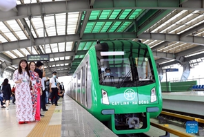 Vietnam: operativa la ferrovia urbana costruita dalla Cina