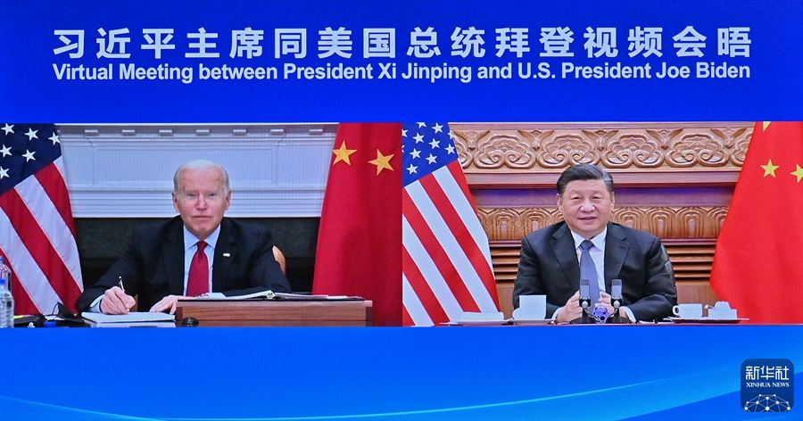 Video colloquio tra il presidente Xi Jinping e il presidente Joe Biden.(16 novembre 2021 - Xinhua/Yue Yuewei)