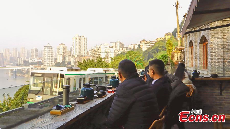 Chongqing: edificio secolare trasformato in casa da tè 