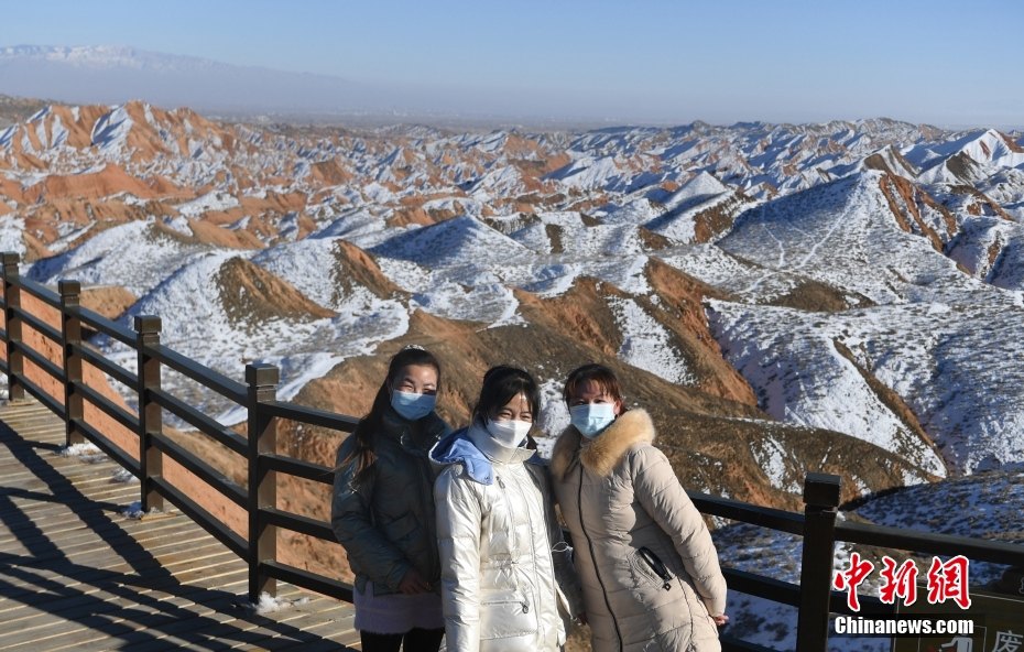 Zhangye, Gansu: riaperta l'area panoramica innevata di Danxia 