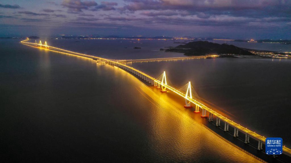 Zhejiang: Ponte Zhoushan-Daishan ufficialmente aperto al traffico