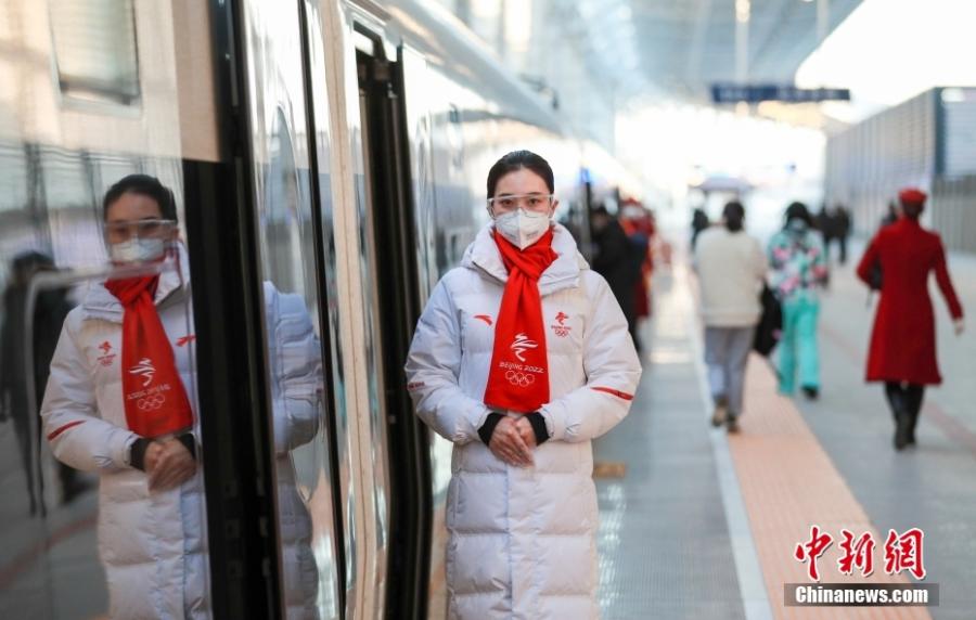 La ferrovia ad alta velocità Beijing-Zhangjiakou segna il 2o anniversario nell'atmosfera olimpica invernale