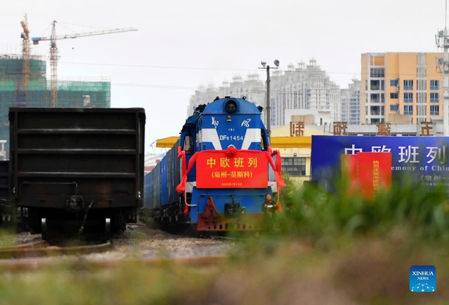 Cina: aperta la nuova rotta del treno merci tra Quanzhou e Mosca