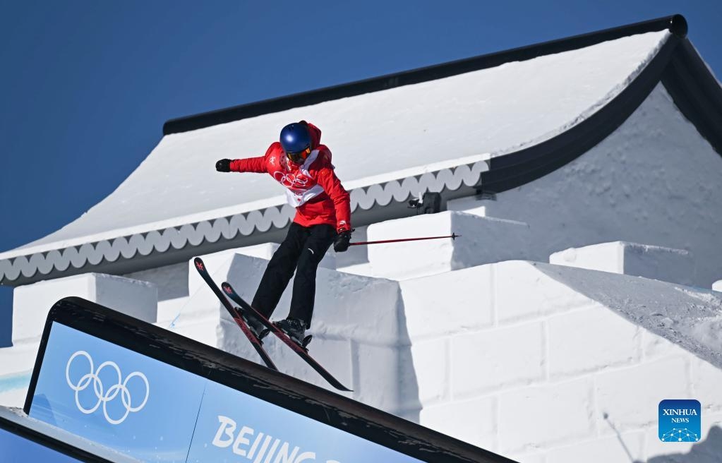 Beijing 2022: la cinese Gu Ailing accede alle finali di slopestyle freeski femminile