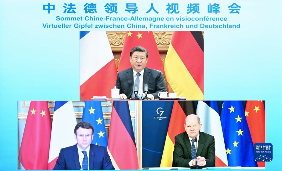 Vertice video tra Xi Jinping, Emmanuel Macron e Olaf Scholz