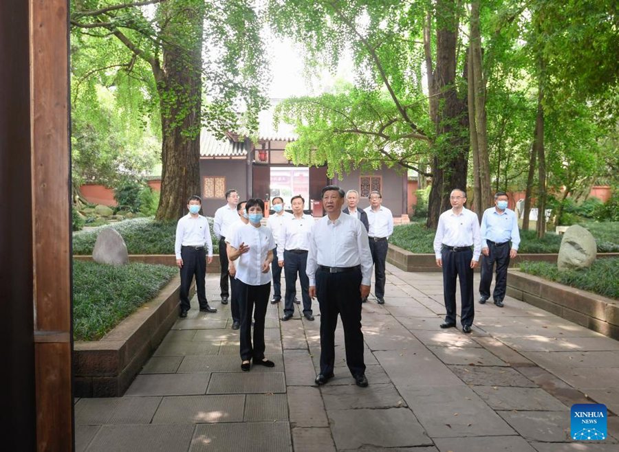 Xi Jinping visita la città di Meishan, nel sud-ovest della Cina