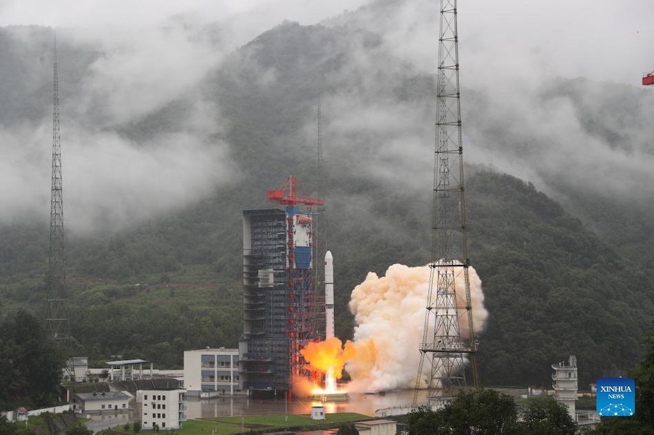 Cina, lanciati con successo satelliti di telerilevamento Yaogan-35 02