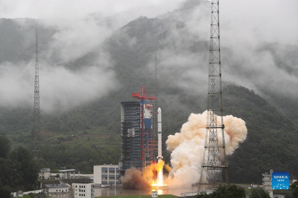 Cina, lanciati con successo satelliti di telerilevamento Yaogan-35 02