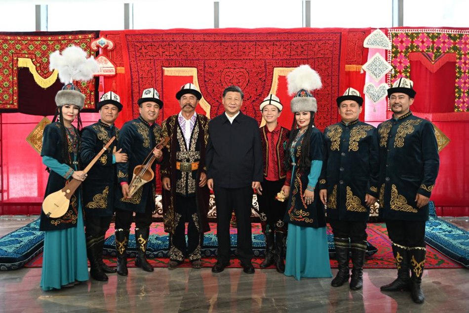 Xi Jinping in visita a Urumqi, Xinjiang