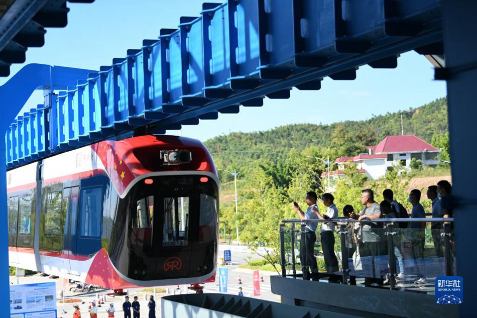 La Cina costruisce la prima linea maglev PML a terre rare