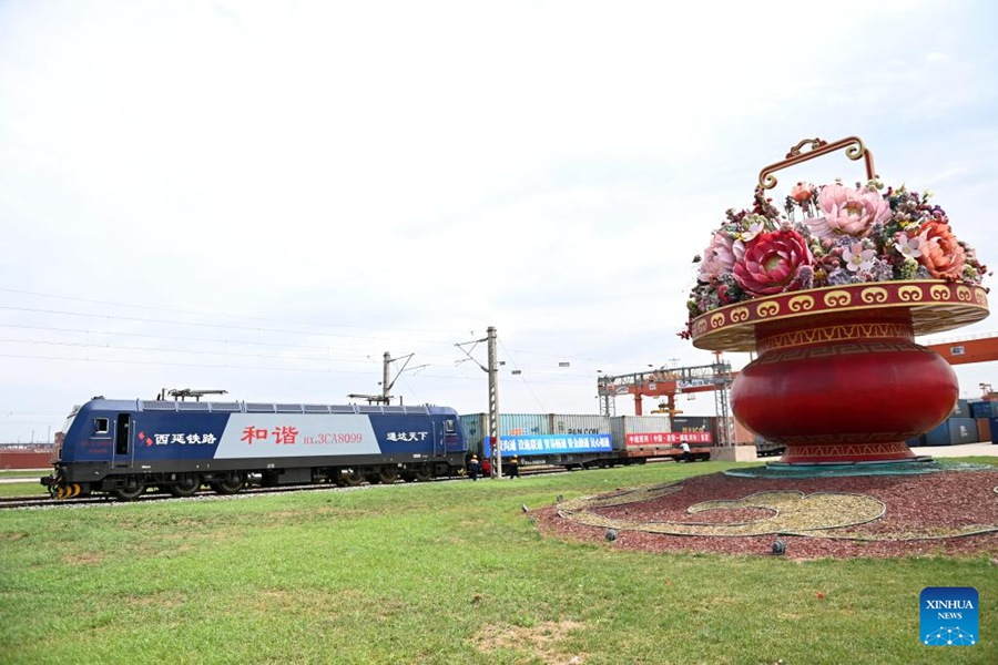 La nuova rotta del treno merci collega lo Shaanxi della Cina con il Vietnam