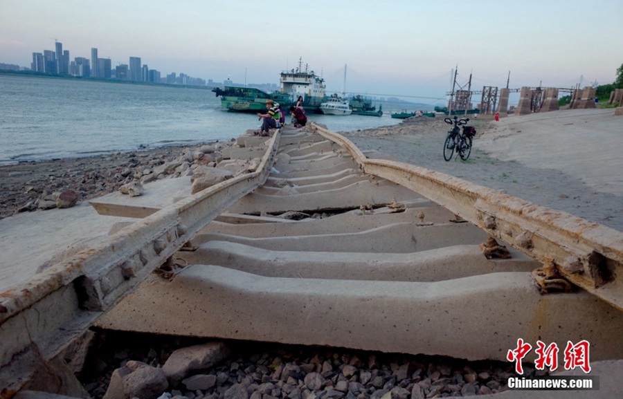 Wuhan: riemersi i resti della ferrovia Guangzhou-Hankou