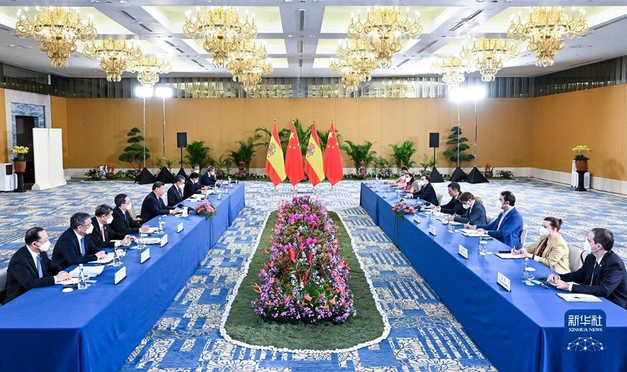 ?Bali: Xi Jinping incontra il primo ministro spagnolo Sanchez