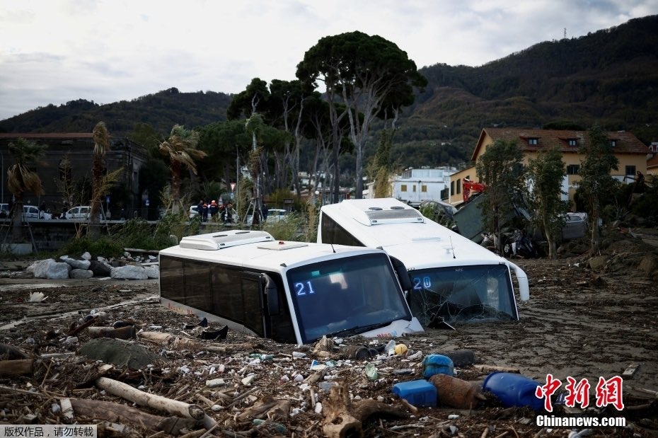 Frana a Ischia: 7 vittime e 5 dispersi