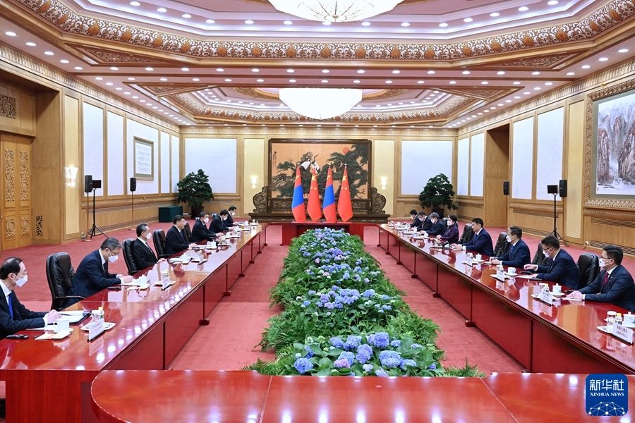 Beijing, colloquio tra Xi Jinping e il presidente della Mongolia