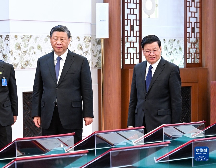 Beijing, colloquio tra Xi Jinping e Thongloun Sisoulith