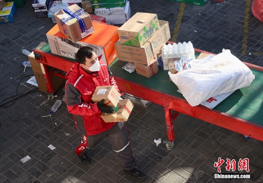 Beijing: riprende gradualmente la logistica