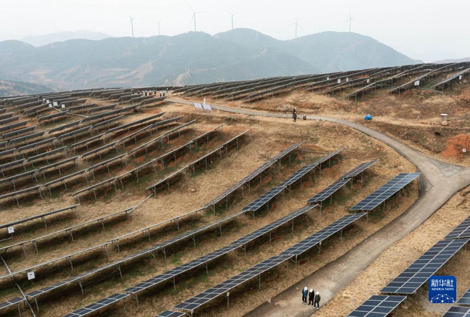 Liangshan, Sichuan: Promuovere la costruzione delle basi di energia pulita in modo ordinato