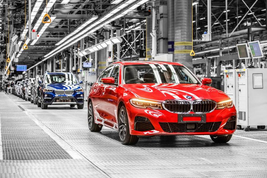 Veicoli nello stabilimento di Tiexi di BMW Brilliance Automotive (BBA) a Shenyang, nella provincia del Liaoning, nel nord-est della Cina. (7 maggio 2019 - Xinhua/Yang Qing)