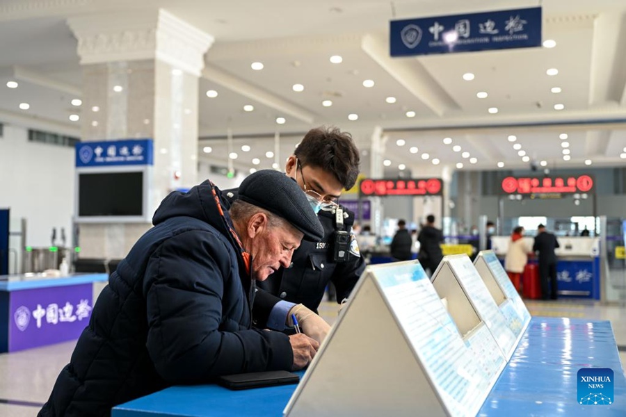 Il più grande porto terrestre della Cina registra una crescita costante del traffico