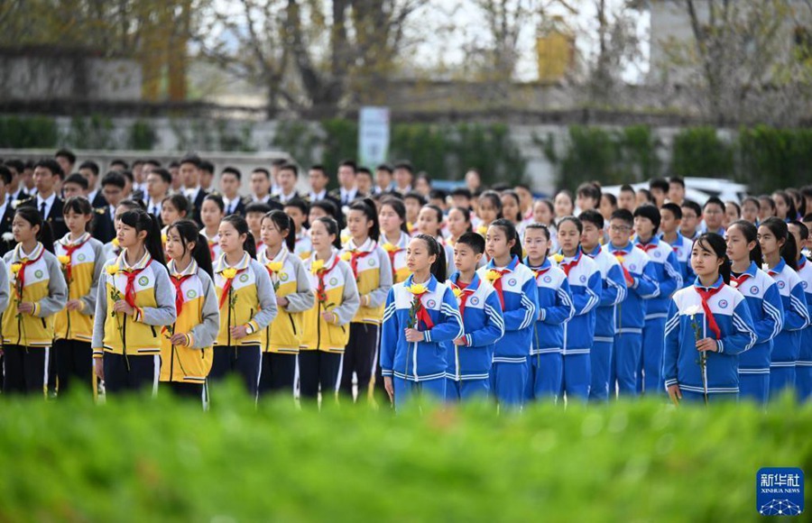 La festa di Qingming, un'occasione per rendere omaggio agli eroi