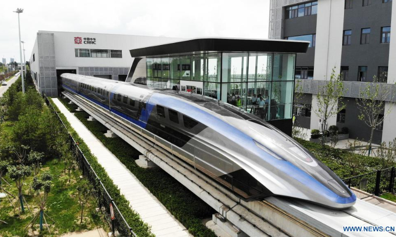 Sistema di trasporto maglev cinese a Qingdao, nella provincia dello Shandong. (20 luglio 2021 – Xinhua)