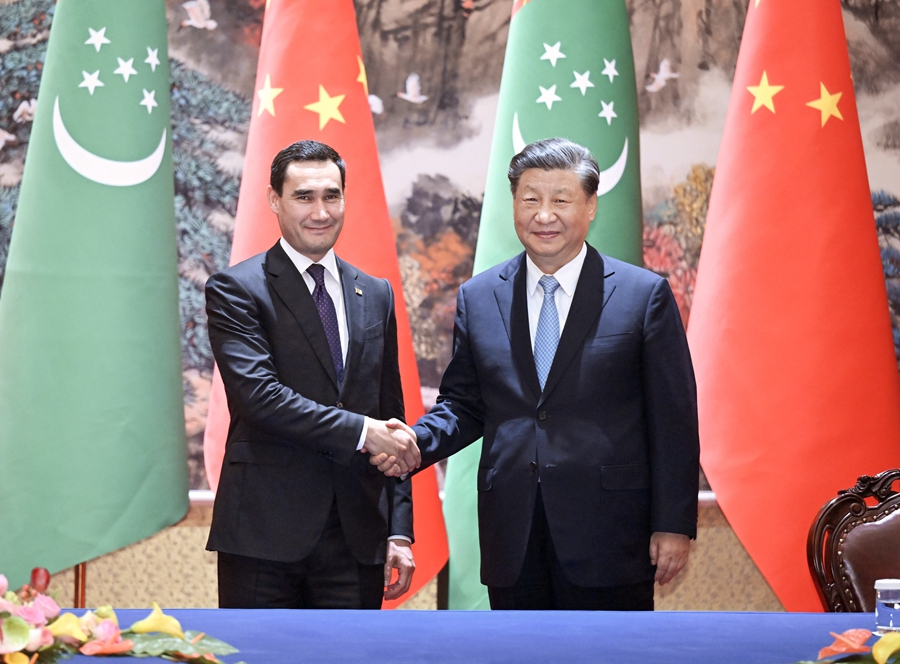 Xi Jinping incontra il presidente del Turkmenistan Serdar Berdimuhamedov