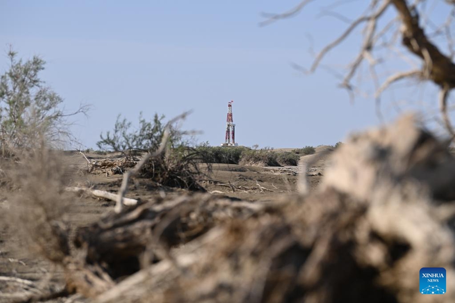 Cina, perforazione di un pozzo superprofondo per l'esplorazione della Terra profonda