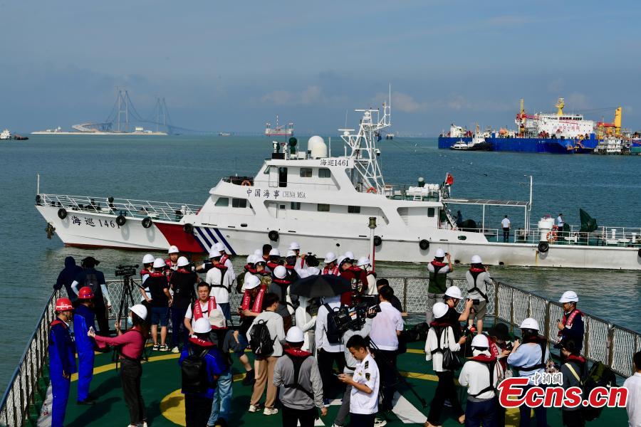 Collegato l'ultimo giunto del tunnel sottomarino Shenzhen-Zhongshan