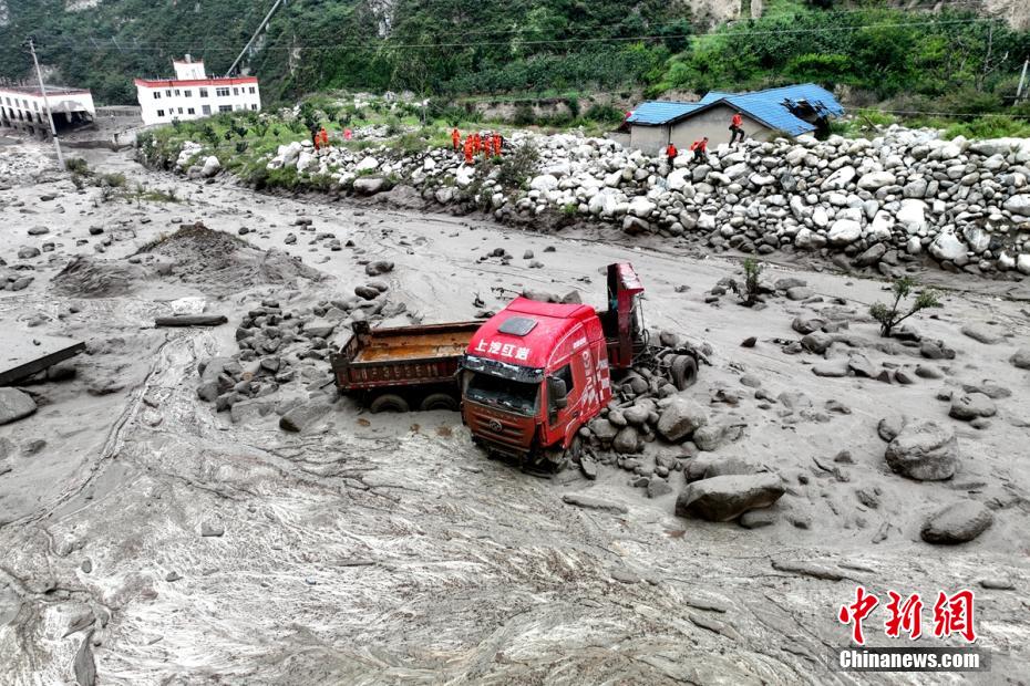 Sichuan: improvvisa frana di fango colpisce la contea di Wenchuan