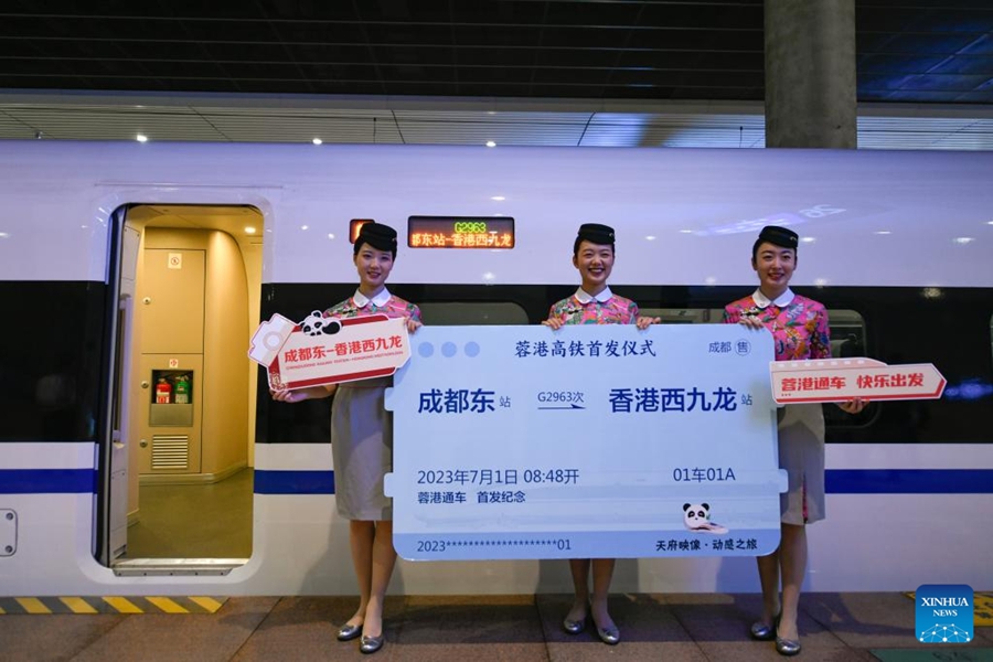 Una nuova ferrovia ad alta velocità collega Hong Kong e Chengdu