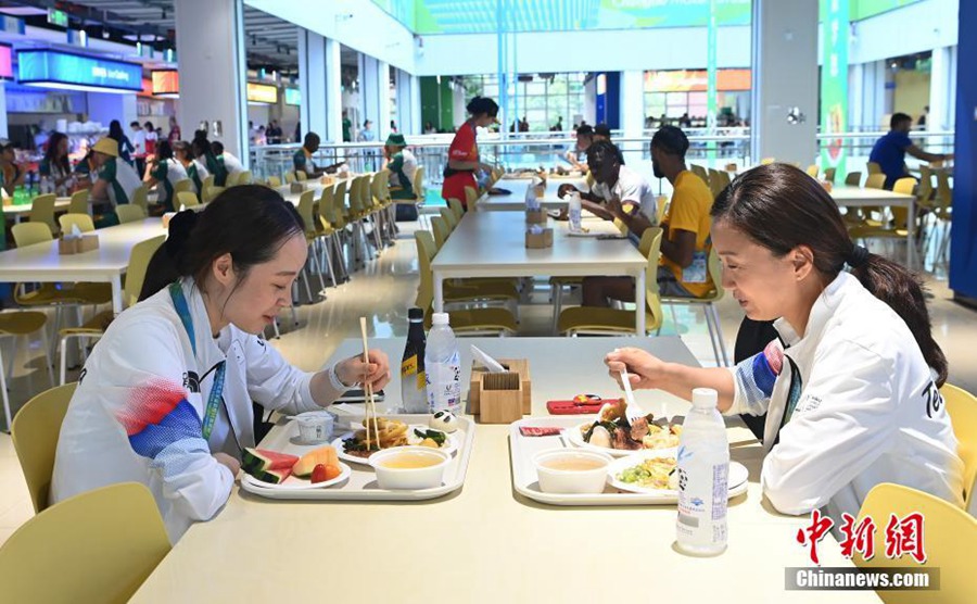 Alla scoperta delle mense del Villaggio delle Universiadi di Chengdu