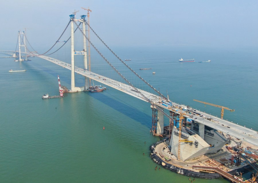 Vista aerea del cantiere del ponte Lingdingyang, parte del collegamento Shenzhen-Zhongshan nella provincia del Guangdong, nel sud della Cina. (27 aprile 2023 - Xinhua/Deng Hua)