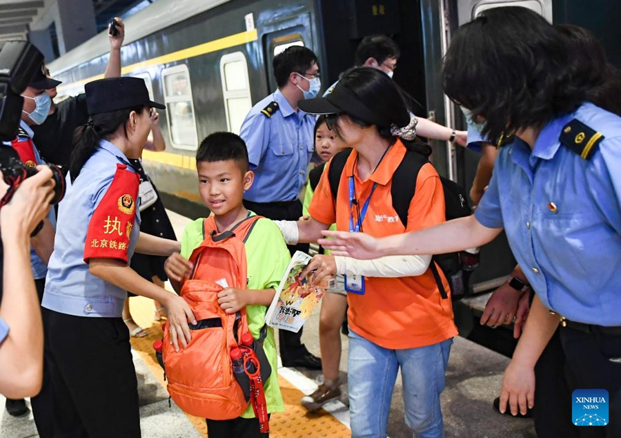 Passeggeri intrappolati nel distretto Mentougou di Beijing trasferiti in sicurezza