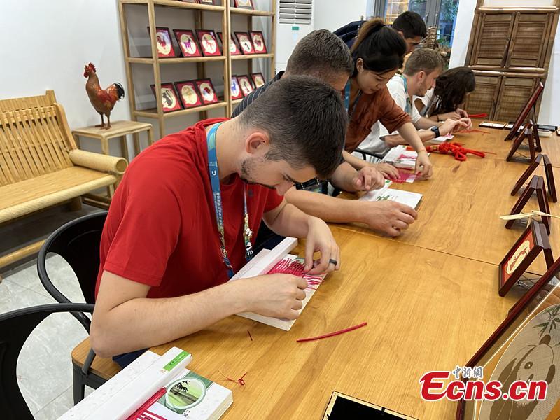 Il patrimonio cinese attrae gli atleti delle Universiadi a Chengdu