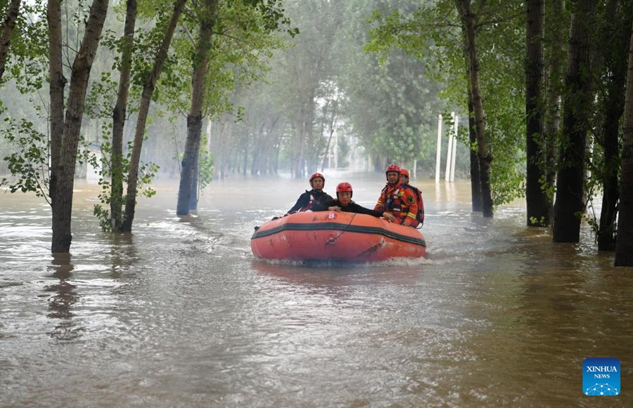 Soccorso in corso nella città di Zhuozhou