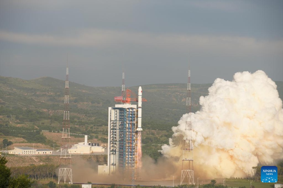 La Cina lancia un nuovo satellite per la prevenzione dei disastri