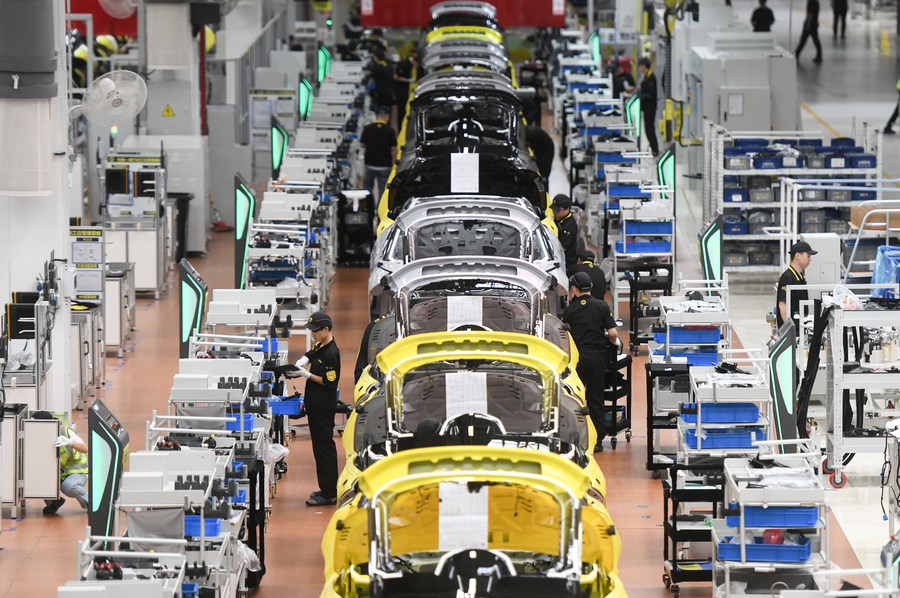 L'industria automobilistica cinese registra una crescita di alta qualità