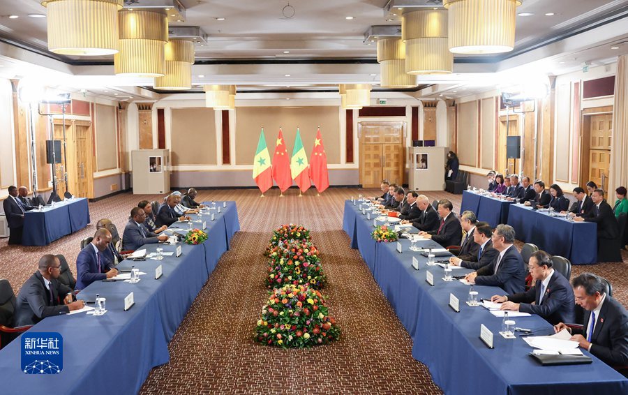 Johannesburg: Xi Jinping incontra il presidente senegalese, Macky Sall