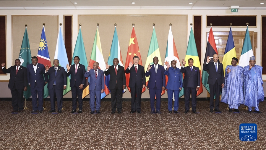 Xi Jinping e il presidente sudafricano al dialogo dei leader Cina-Africa