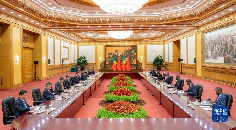 Incontro tra Xi Jinping e Patrice Talon