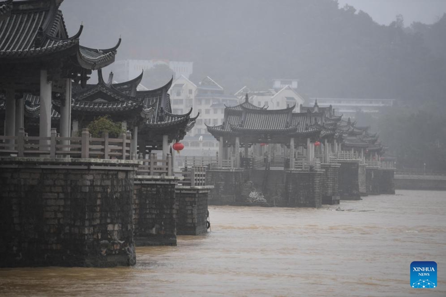 La città di Chaozhou colpita dal tifone. (5 settembre 2023 - Xinhua/Deng Hua)