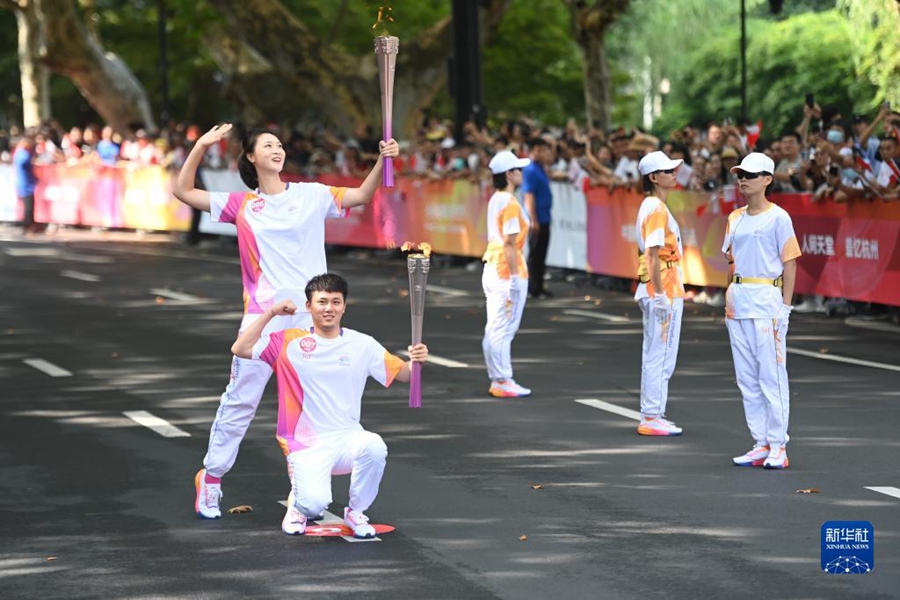 Parte la staffetta della fiaccola della 19esima edizione di Giochi Asiatici di Hangzhou