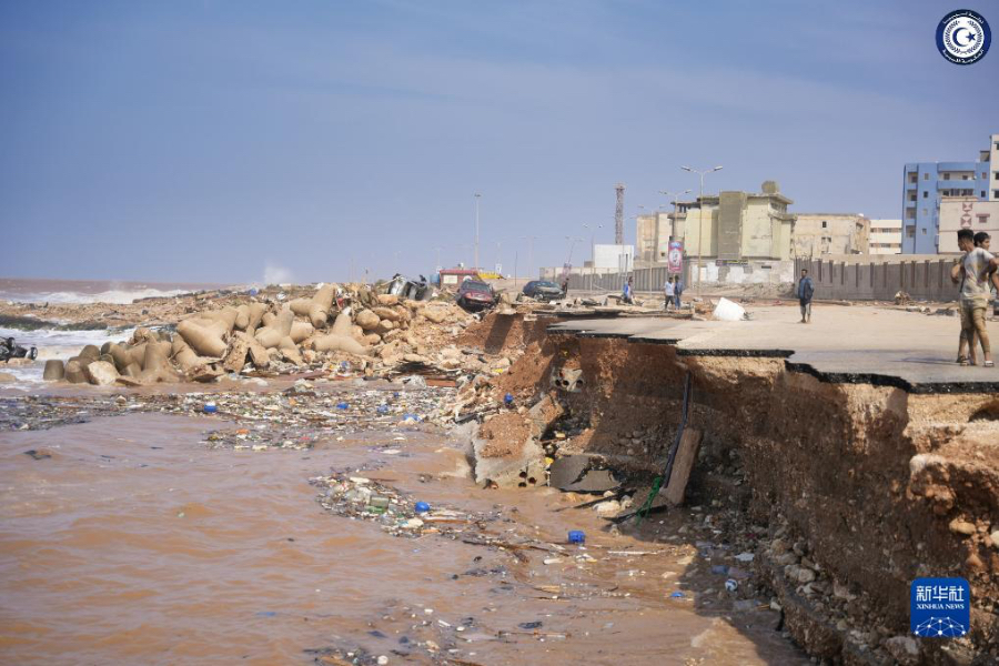 Libia: uragano causa crollo di una diga e l'inondazione di ampie zone della città di Derna