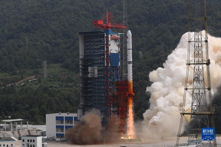 Cina, lanciato con successo il satellite Yaogan 39